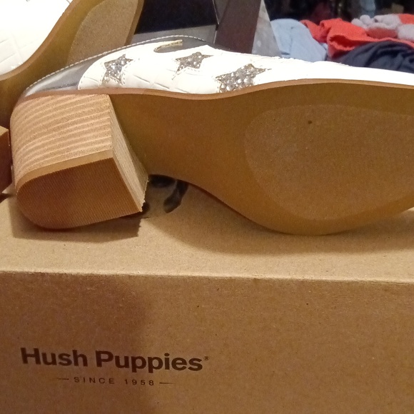 Clogs - Picture 5 of 8